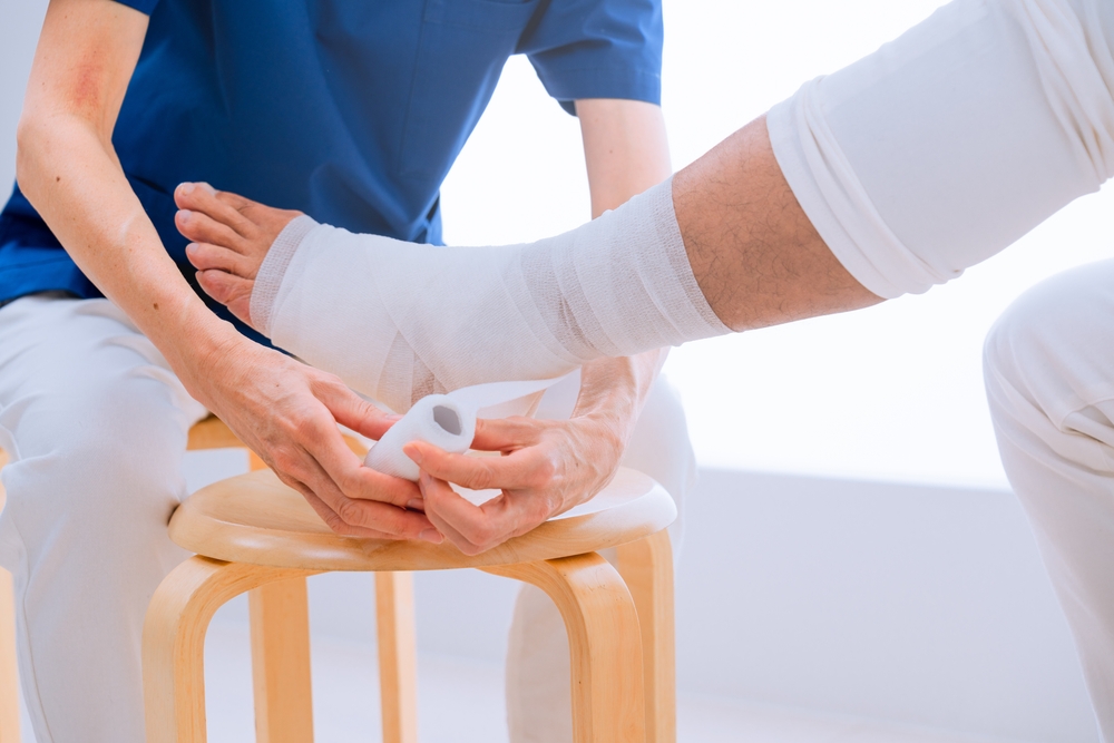 交通事故の治療で整形外科から整骨院への切り替えは可能?転院すべきケースや注意点も紹介 | くまのみ整骨院グループ